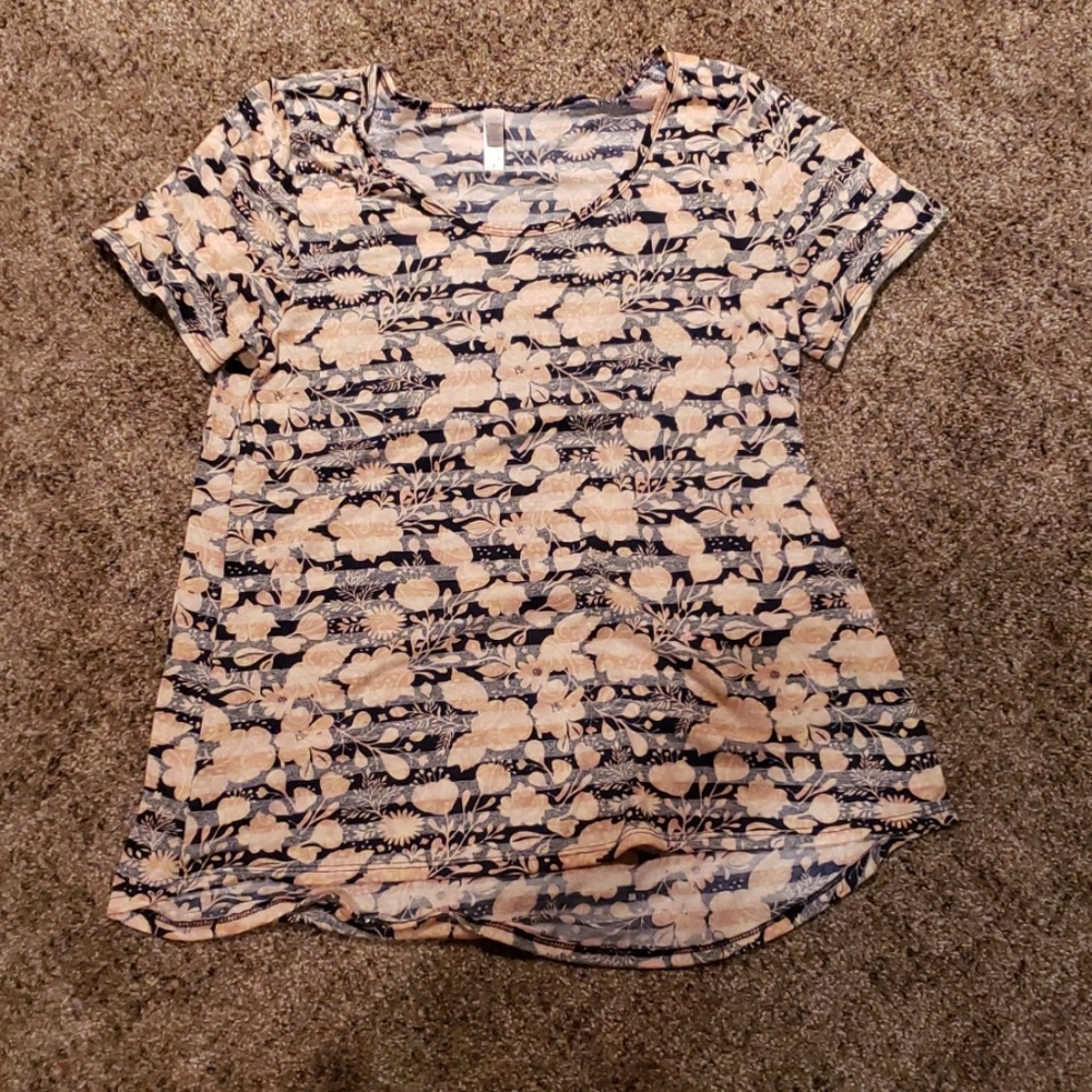 LulaRoe Classic Tee